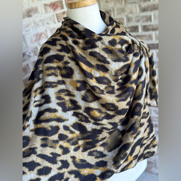 Reversible Cashmere Wrap Poncho/Shawl - Picture 2 of 4